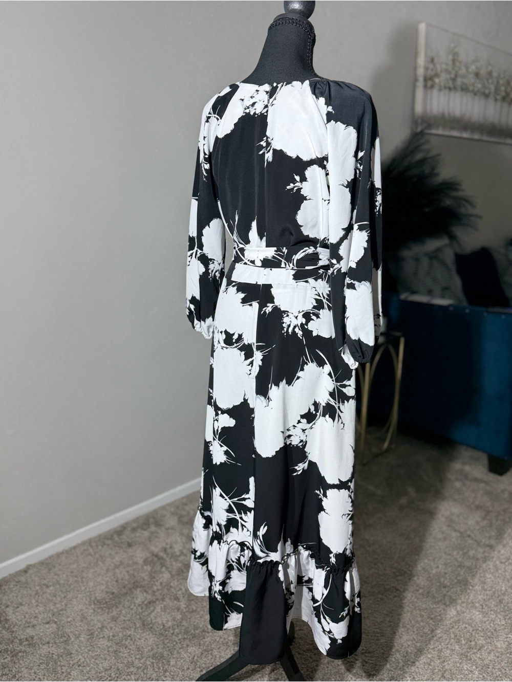 Karl Lagerfeld Paris Black & White Floral Midi Dress Size 6 - Picture 8 of 13